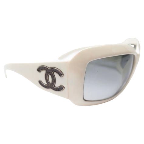 chanel sunglasses women white.